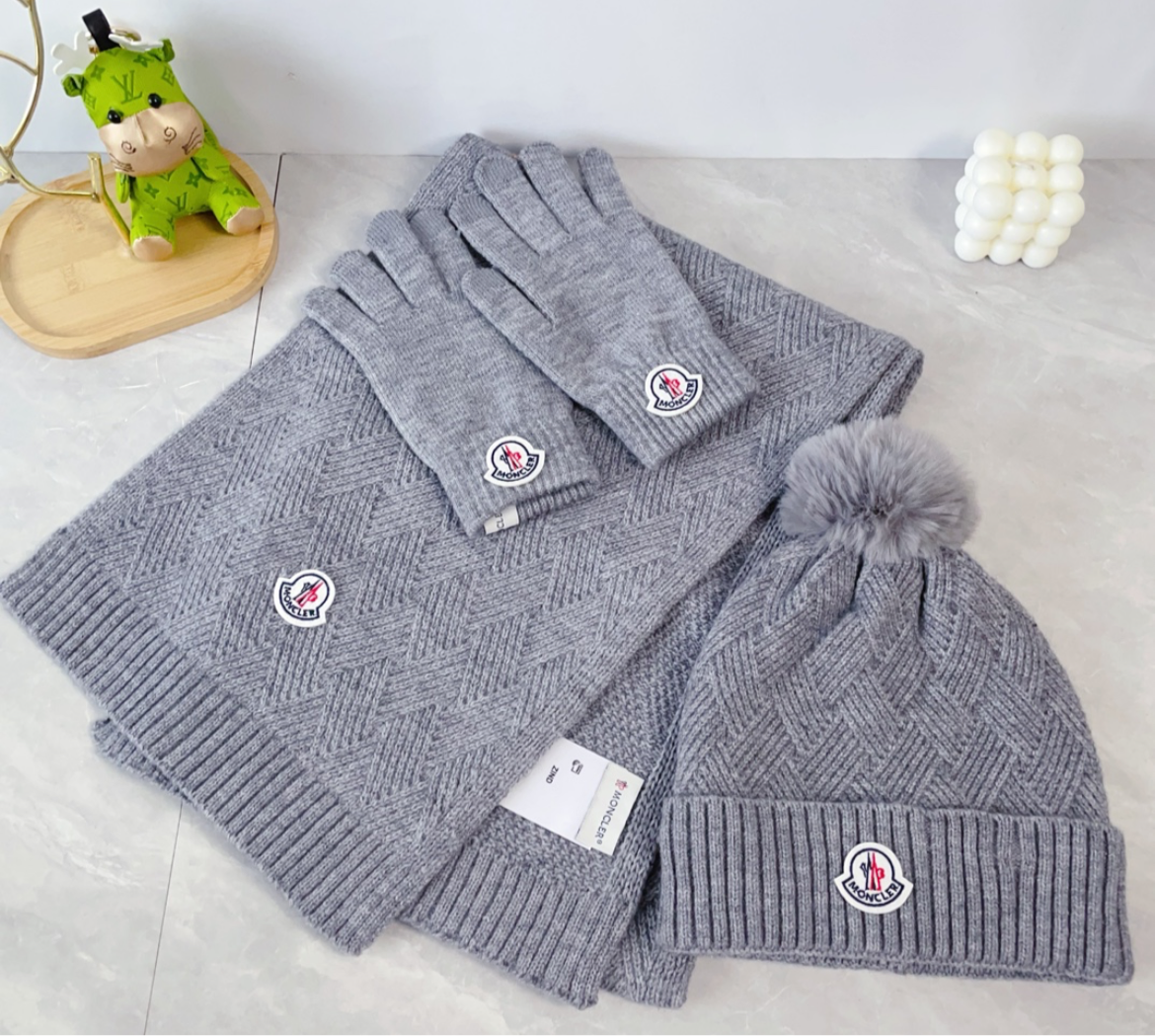 MONCLER BEANIE, SCARF & GLOVES SET W/Fur