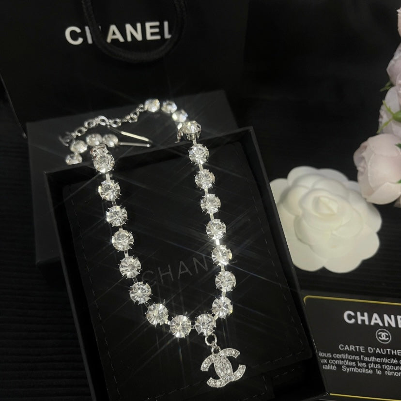 CHANEL NECKLACE