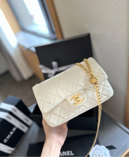 CHANEL PURSE