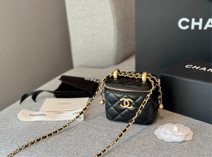 CHANEL PURSE