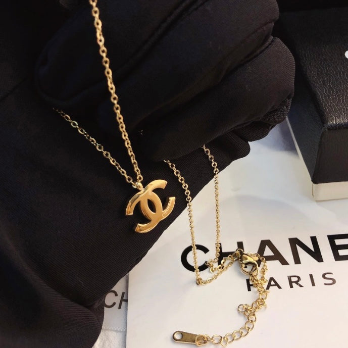 CHANEL NECKLACE