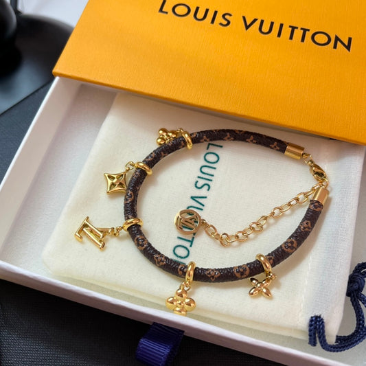 LV BRACELET