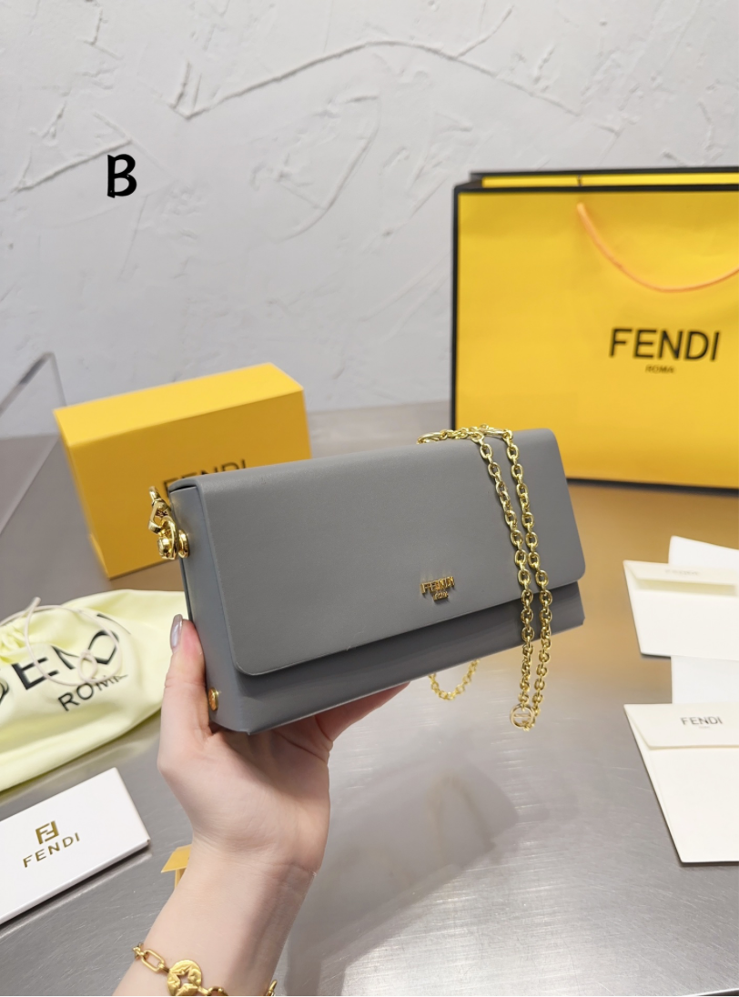 FENDI PURSE