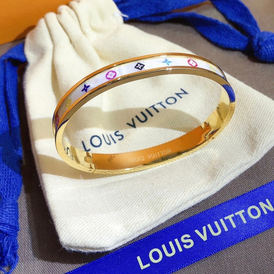 LV BRACELET