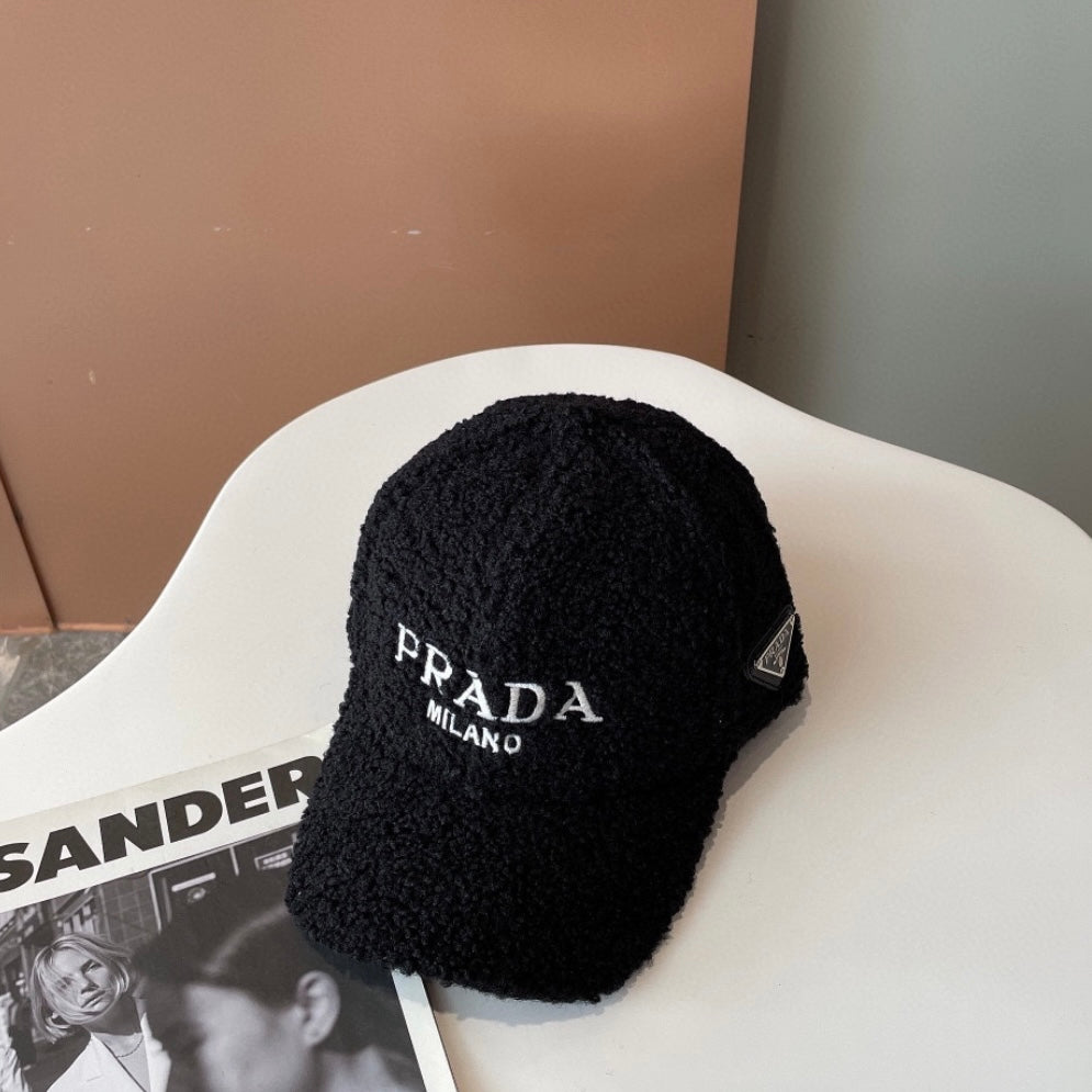 PRADA CAPS