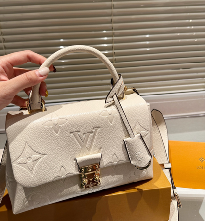 LV PURSE