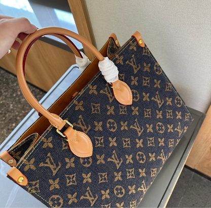 LV PURSE