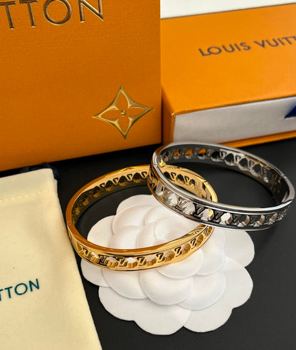 LV BRACELET