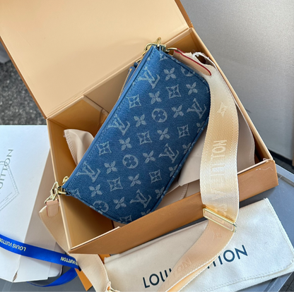 LV PURSE