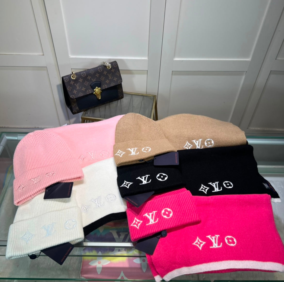 LV BEANIE & SCARF SET