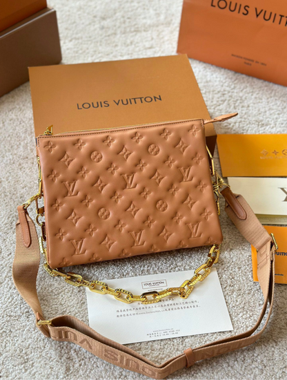 LV PURSE