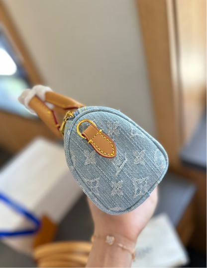 LV PURSE