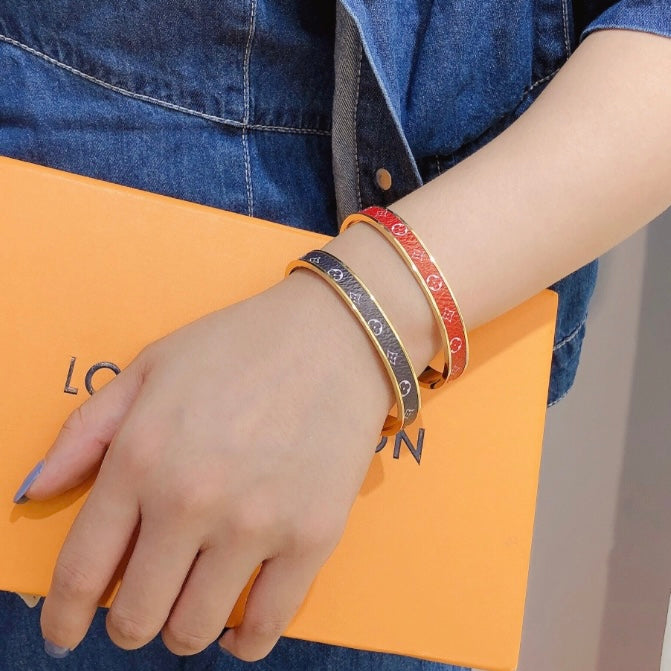 LV BRACELET