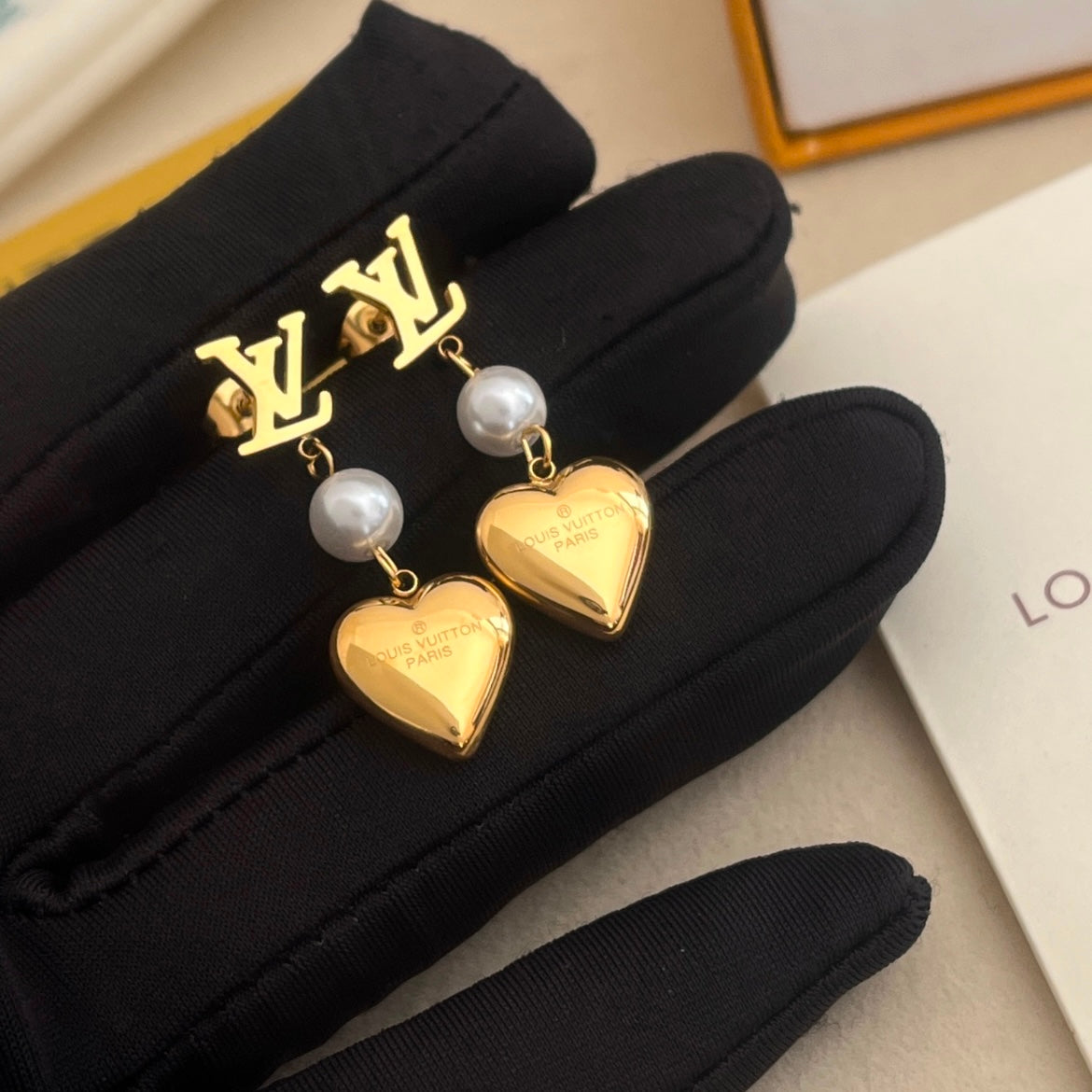 LV EARRINGS