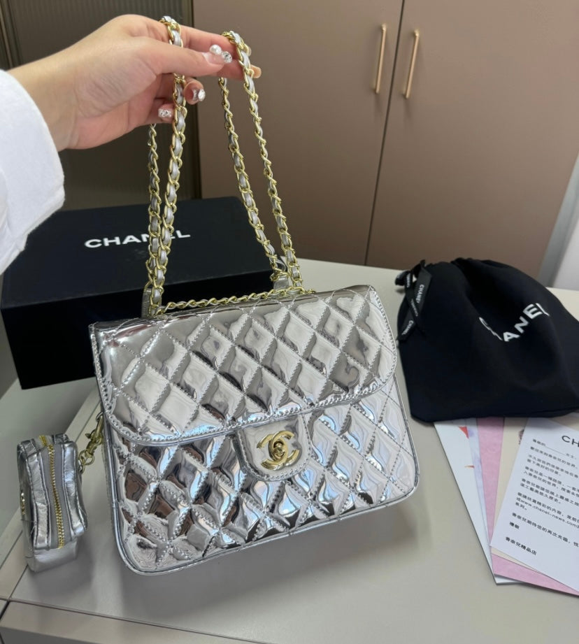 CHANEL BAG W/STAR COIN