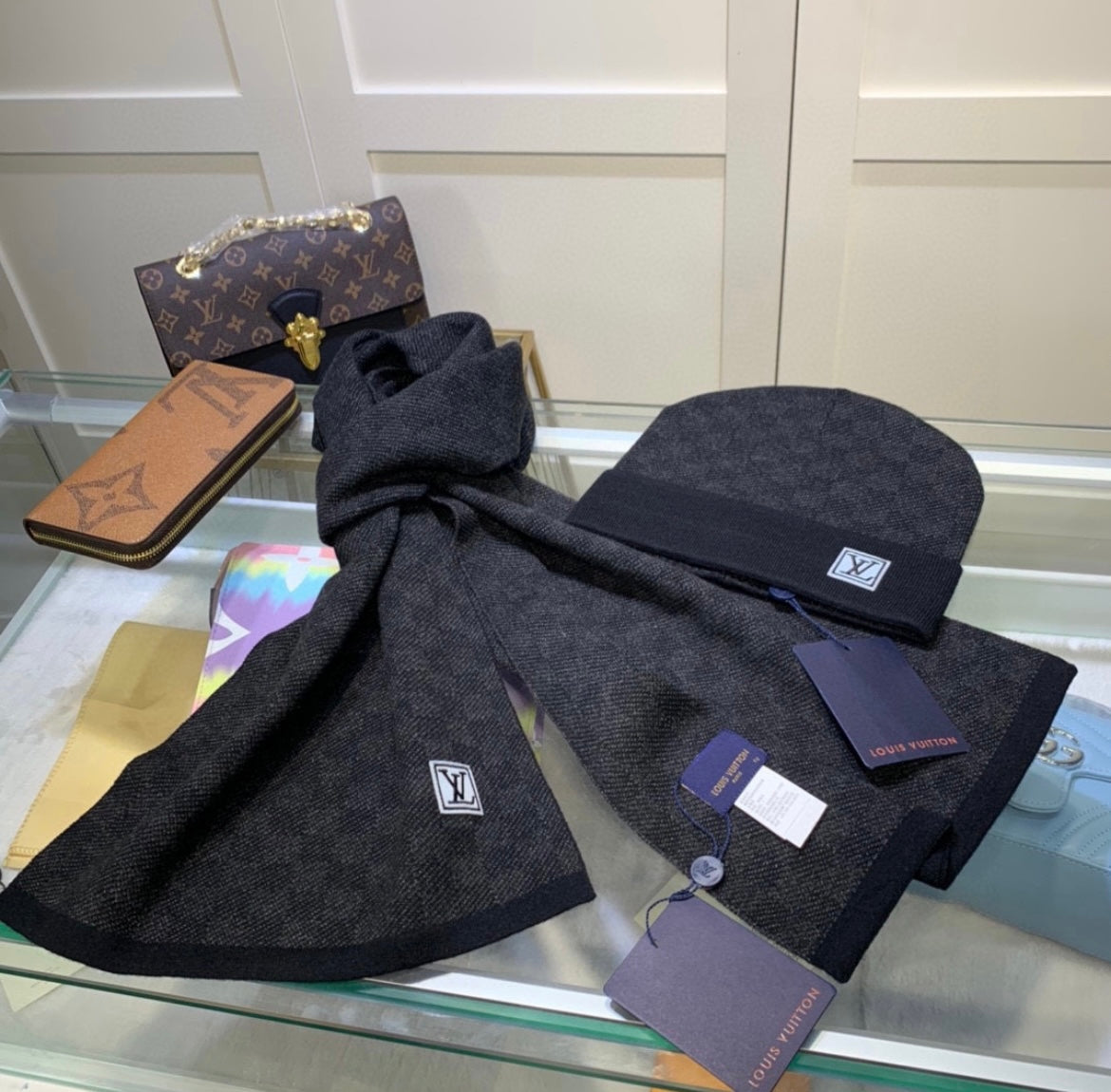 LV HAT & SCARF SETS